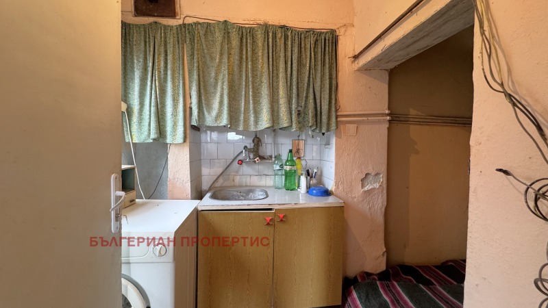 Продава КЪЩА, с. Черна гора, област Стара Загора, снимка 11 - Къщи - 49159961