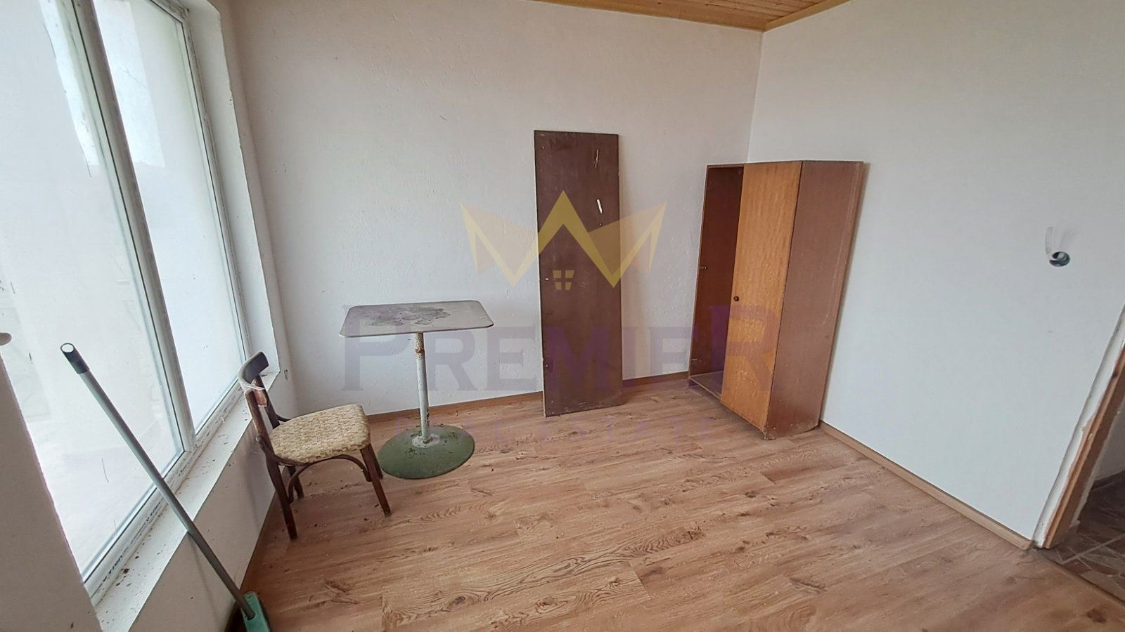 Продава КЪЩА, с. Божурец, област Добрич, снимка 8 - Къщи - 54026464