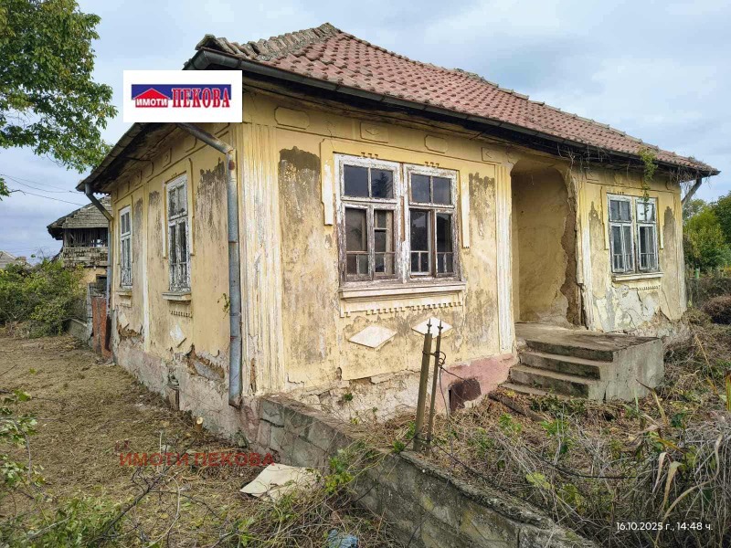 Продава КЪЩА в област Видин, с. Ново село - 88 кв.м / 12 780 € » 24 995.51 лв., ИМОТИ ПЕКОВА