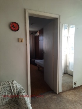 2 slaapkamers Gotse Deltsjev, Sofia 6