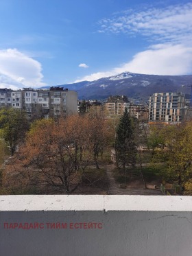 2 slaapkamers Gotse Deltsjev, Sofia 1