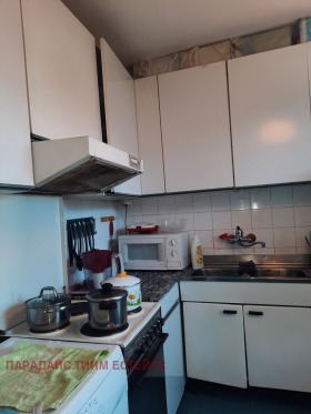 2 slaapkamers Gotse Deltsjev, Sofia 9
