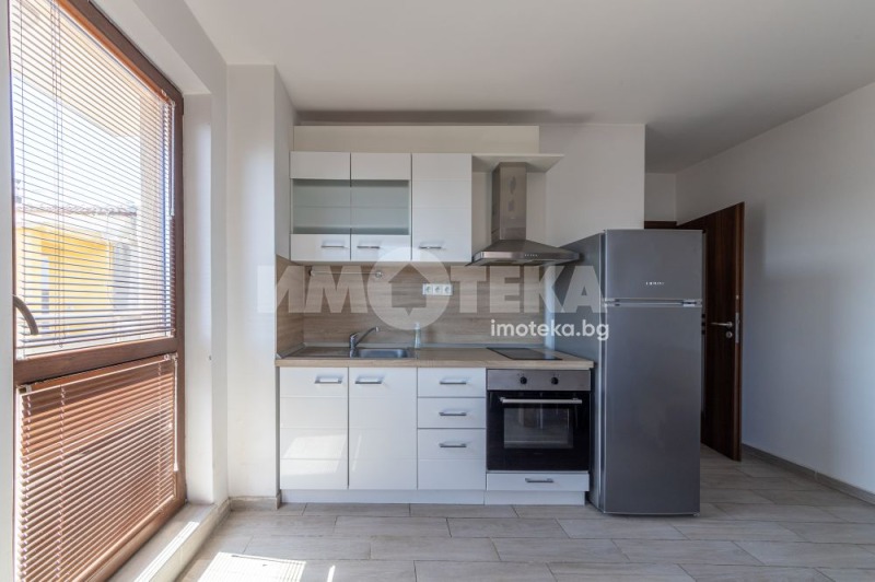 Продава  2-стаен, град Варна, Колхозен пазар •  120 000 EUR • ID 48290158 — holmes.bg - [1] 
