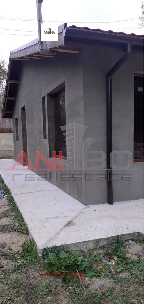 Продава КЪЩА, гр. Варна, с. Звездица, снимка 3 - Къщи - 53763653