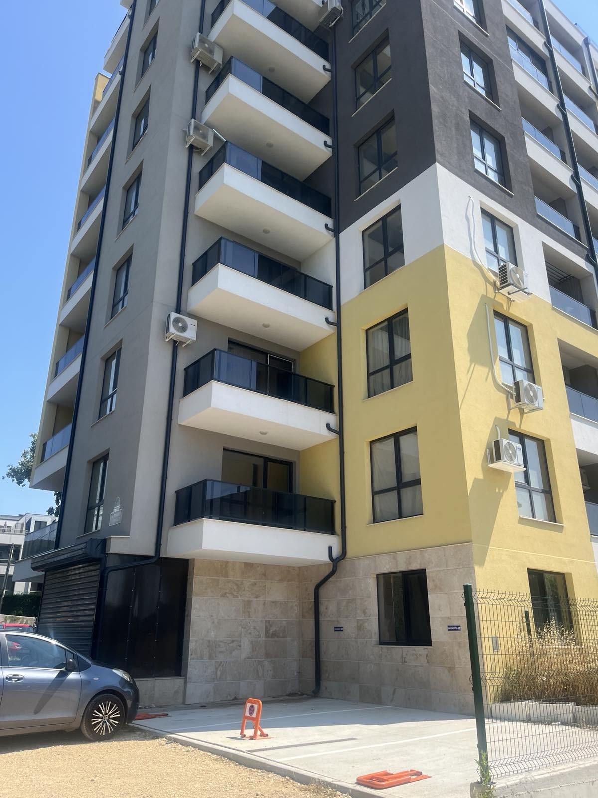 Продава ГАРАЖ, ПАРКОМЯСТО, гр. Варна, Изгрев