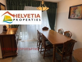 Продава 3-стаен