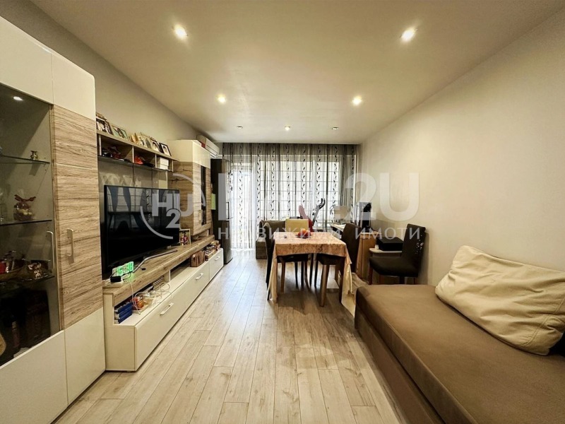 Na sprzedaż  1 sypialnia Sofia , Borowo , 65 mkw | 68633750