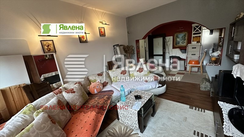 Продава 3-СТАЕН, гр. Перник, Изток, снимка 3 - Aпартаменти - 48580206