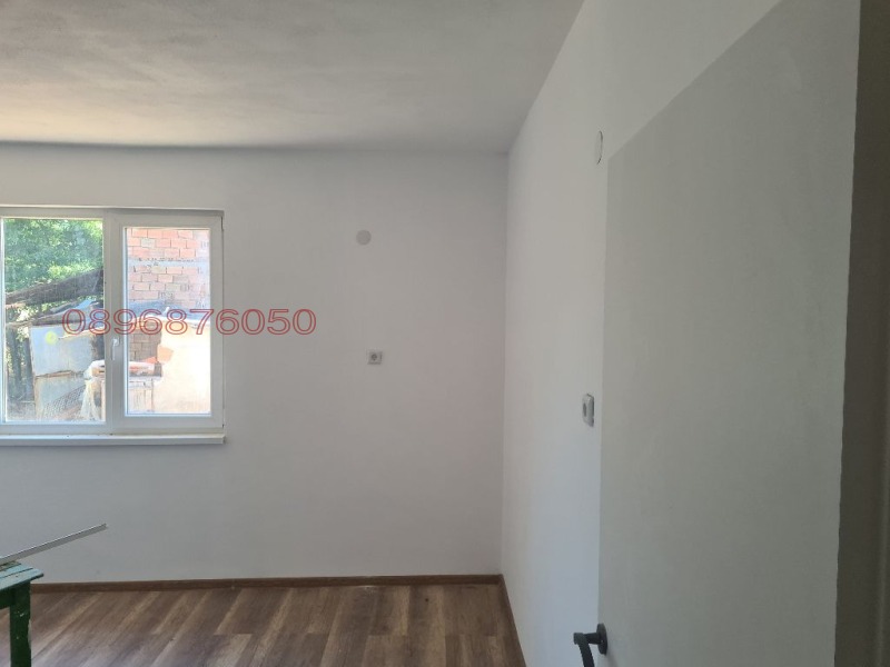 Продава КЪЩА, с. Чирен, област Враца, снимка 13 - Къщи - 52809734