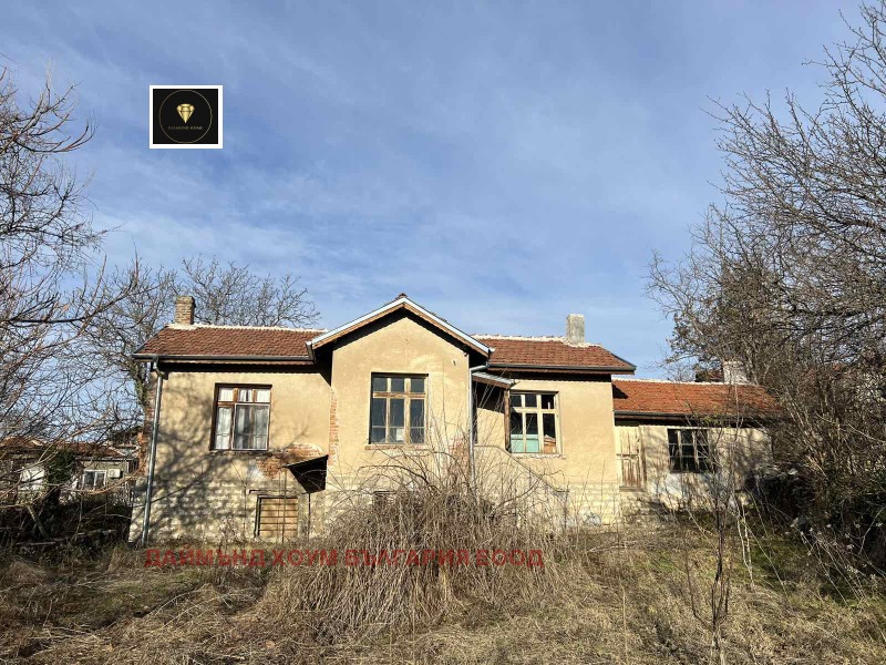 Продава  Къща област Стара Загора , с. Златна ливада , 133 кв.м | 92756052