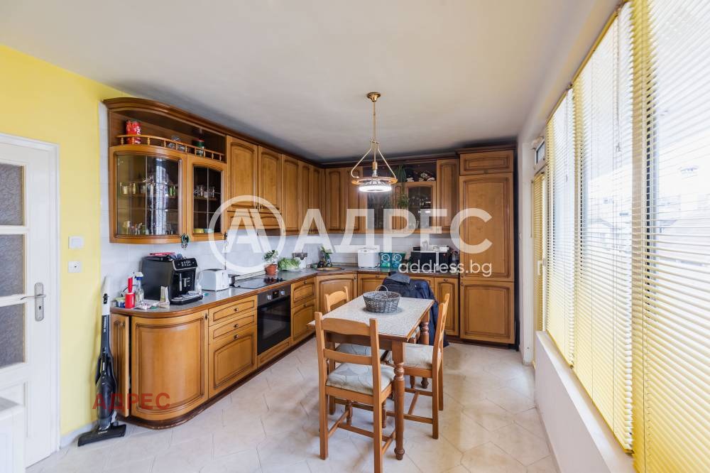 Продава МНОГОСТАЕН, гр. Варна, Операта