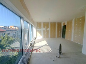 3 bedroom Iztok, Sofia 8