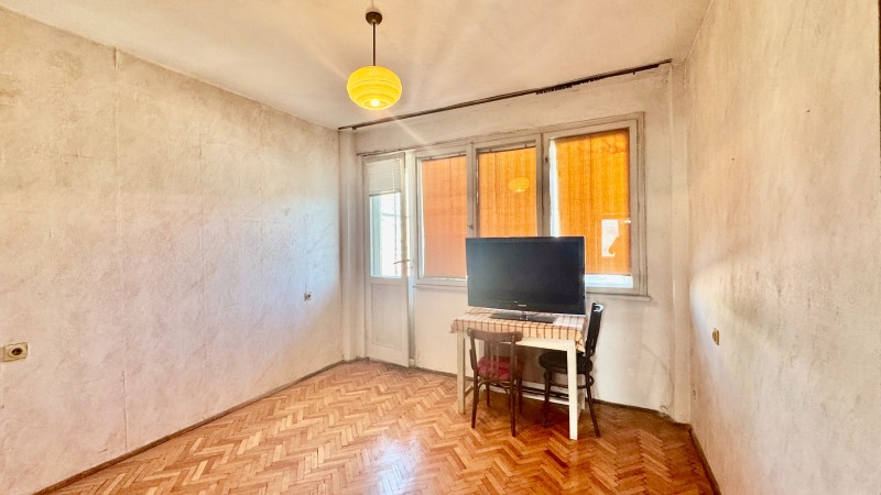 Продава  3-стаен град Добрич , Център , 102 кв.м | 24102476 - изображение [8]