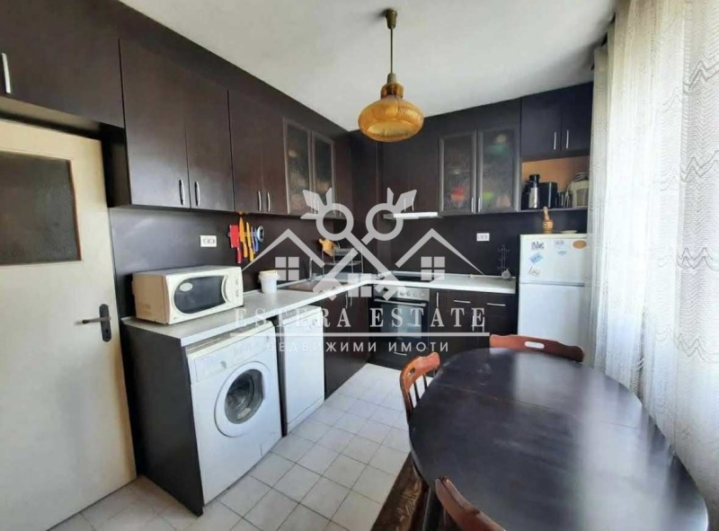 Продава 4-СТАЕН, гр. Шумен, Пазара, снимка 5 - Апартаменти - 52128855