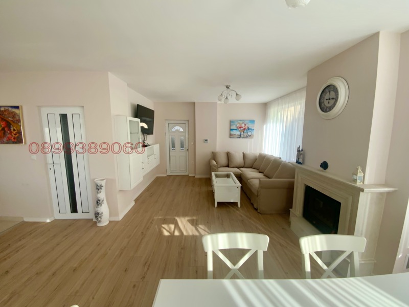 Продава КЪЩА, гр. Добрич, в.з. Лозята, снимка 3 - Къщи - 53421918