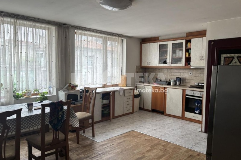 Προς πώληση  σπίτι Βαρνα , Κολχοζεν παζαρ , 150 τ.μ | 61652425 - εικόνα [2]