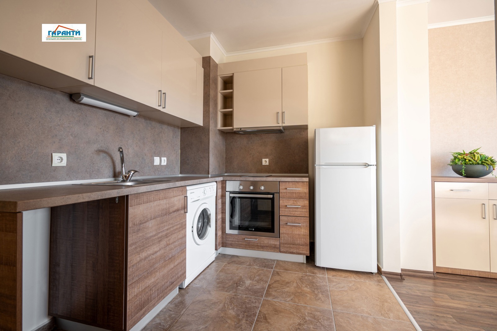 Продава 2-СТАЕН, гр. Пловдив, Кършияка, снимка 2 - Апартаменти - 54405805