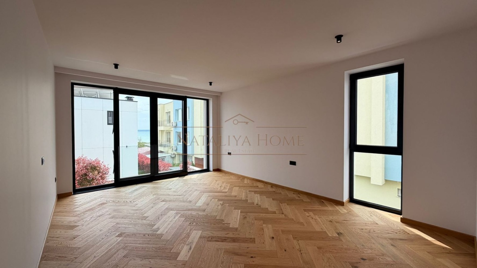 Продава КЪЩА, гр. Бургас, Сарафово, снимка 5 - Къщи - 54411004