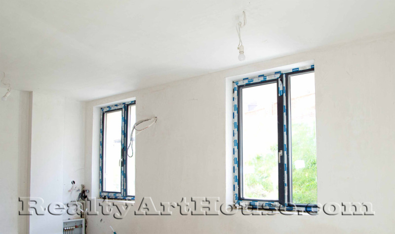 Продава 3-СТАЕН в град София, Овча купел - 87 кв.м / 144 000 € » 281 639.52 лв., ИНТЕР АРТ ХАУС - АГЕНЦИЯ ЗА НЕДВИЖИМИ ИМОТИ - РИЕЛТИ АРТ ХАУС