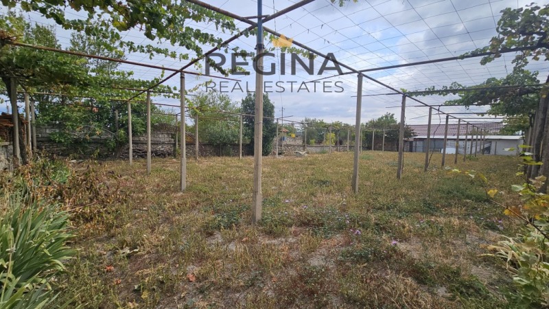 Продава ПАРЦЕЛ в област Пловдив, гр. Хисаря - 515 кв.м / 42 000 € » 82 144.86 лв., РЕДЖИНА