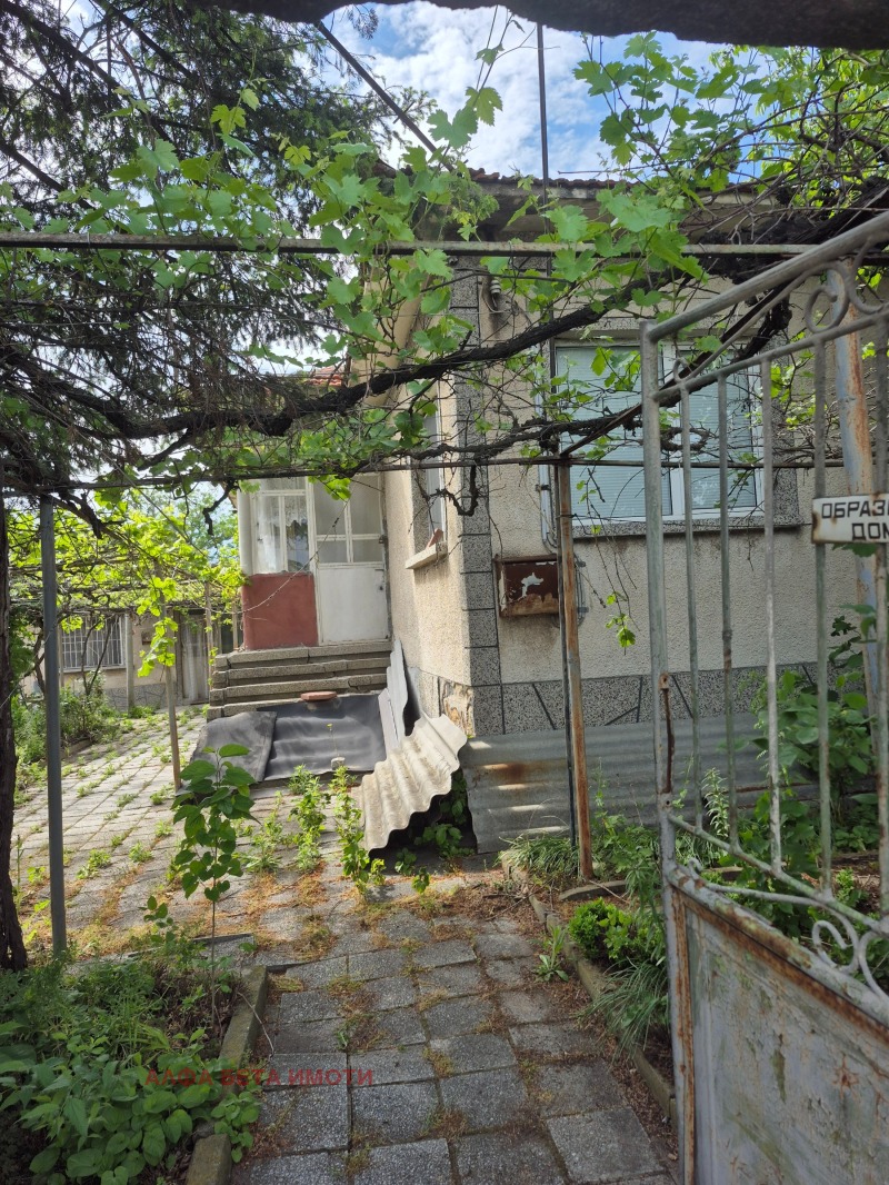 Til salgs  Hus region Stara Zagora , Bjal izvor , 90 kvm | 48883671 - bilde [2]