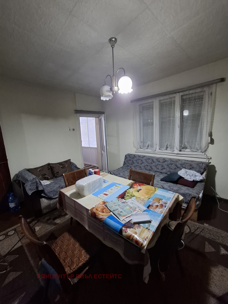 Продава КЪЩА, гр. Перник, Ралица, снимка 8 - Къщи - 52168085