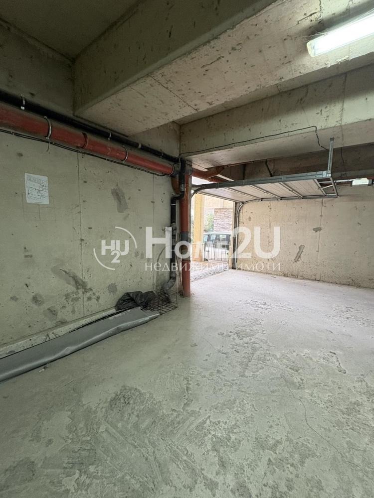 Продава ГАРАЖ, ПАРКОМЯСТО, гр. Варна, Бриз, снимка 3 - Гаражи и паркоместа - 53807141