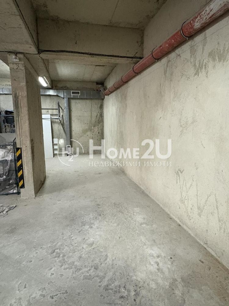 Продава ГАРАЖ, ПАРКОМЯСТО, гр. Варна, Бриз, снимка 6 - Гаражи и паркоместа - 53807141