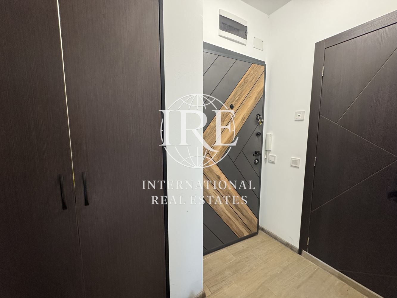 Продава 2-СТАЕН, гр. Варна, м-т Пчелина, снимка 11 - Апартаменти - 54049148