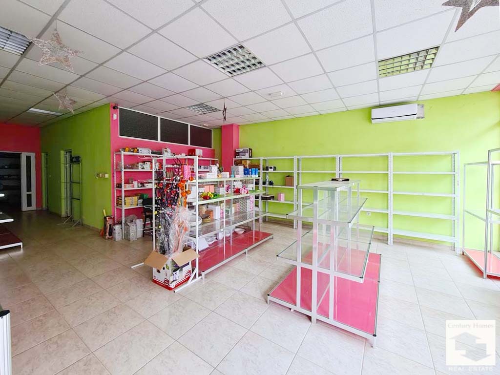 Продава МАГАЗИН, гр. Велико Търново, Център, снимка 2 - Магазини - 40035219