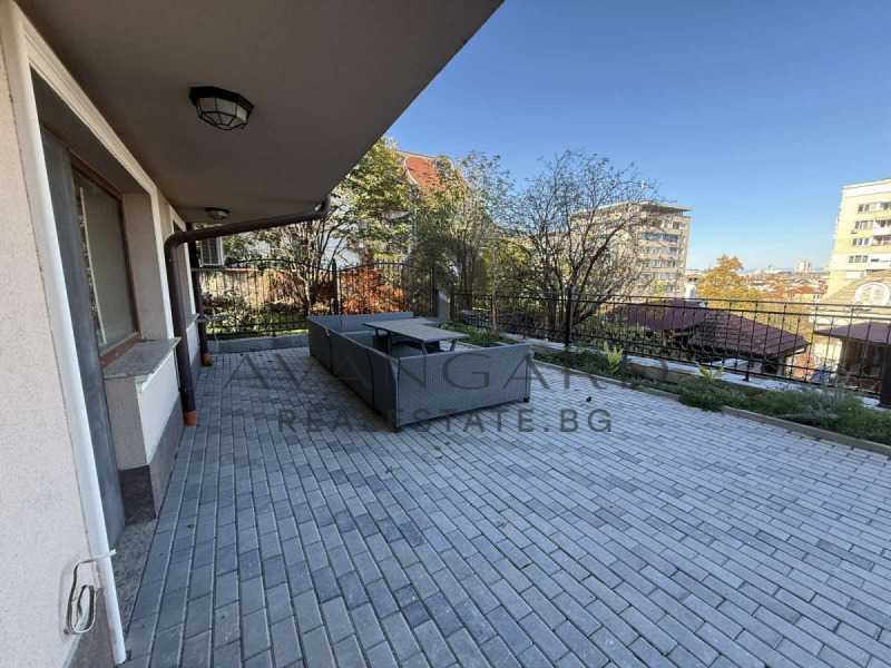 Продава 2-СТАЕН в град Пловдив, Център - 114 кв.м / 137 999 € » 269 902.58 лв., АВАНГАРД РИЪЛ ЕСТЕЙТ