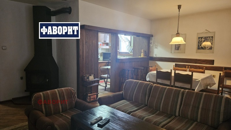 Продава 3-СТАЕН в град Пловдив, Център - 110 кв.м / 180 000 € » 352 049.40 лв., ФАВОРИТ