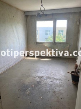 2-стаен град Пловдив, Христо Смирненски