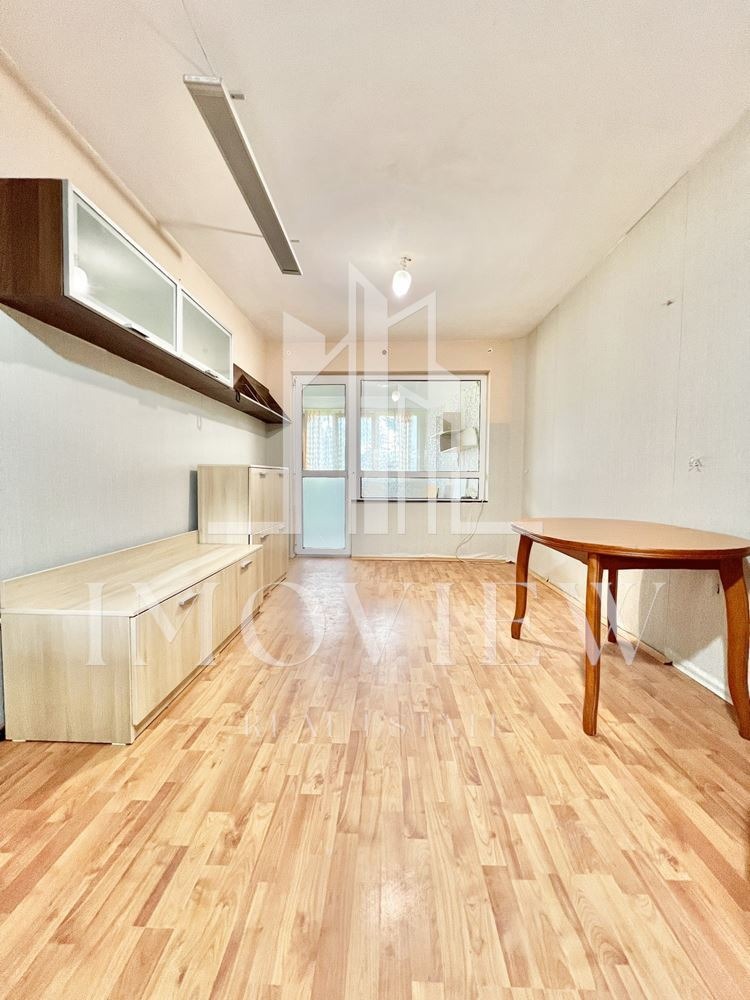 Продава 2-СТАЕН, гр. Варна, Бриз, снимка 2 - Апартаменти - 54233597