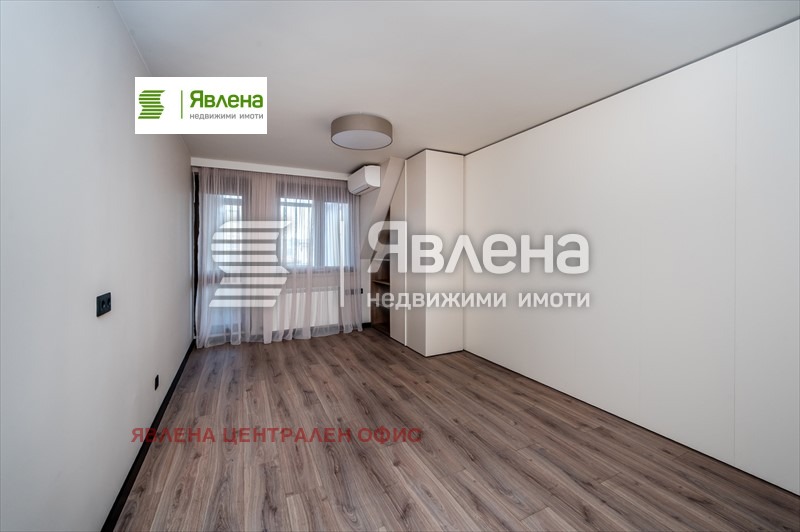 Продава 4-СТАЕН, гр. София, Център, снимка 12 - Апартаменти - 54647926