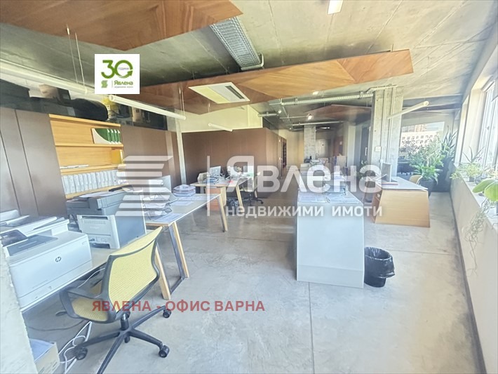 Продава ОФИС, гр. Варна, Спортна зала