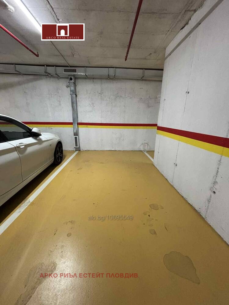 Продава ГАРАЖ, ПАРКОМЯСТО, гр. Пловдив, Христо Смирненски, снимка 4 - Гаражи и паркоместа - 52396339