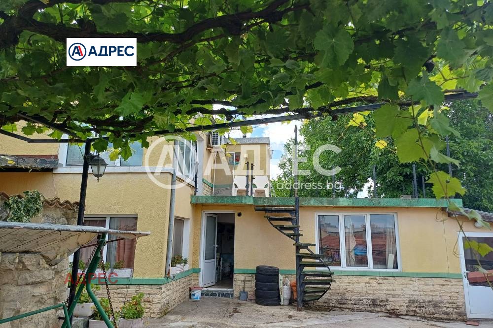 Продава КЪЩА, гр. Варна, Аспарухово
