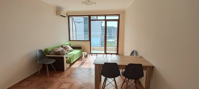 Продава 1-СТАЕН в област Бургас, гр. Свети Влас - 47 кв.м / 85 000 € » 166 245.55 лв., ПРЕМИЕР