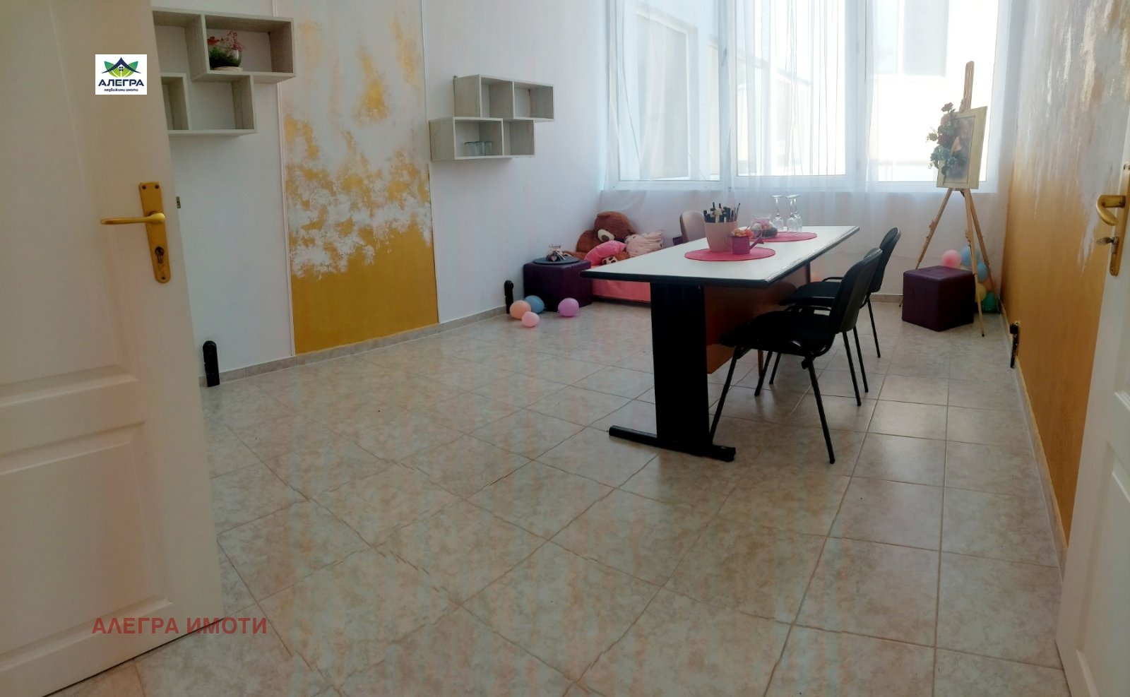 Продава ОФИС, гр. Пазарджик, Идеален център, снимка 2 - Офиси - 54850447