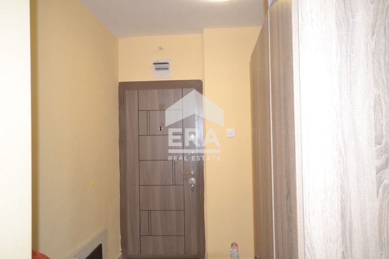 Продава 3-СТАЕН, гр. Хасково, Възраждане, снимка 2 - Апартаменти - 56016137