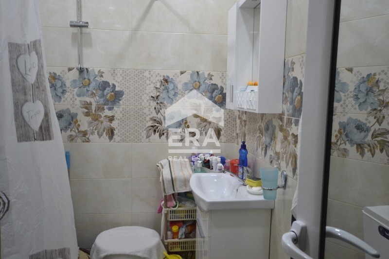 Продава 3-СТАЕН, гр. Хасково, Възраждане, снимка 12 - Апартаменти - 56016137