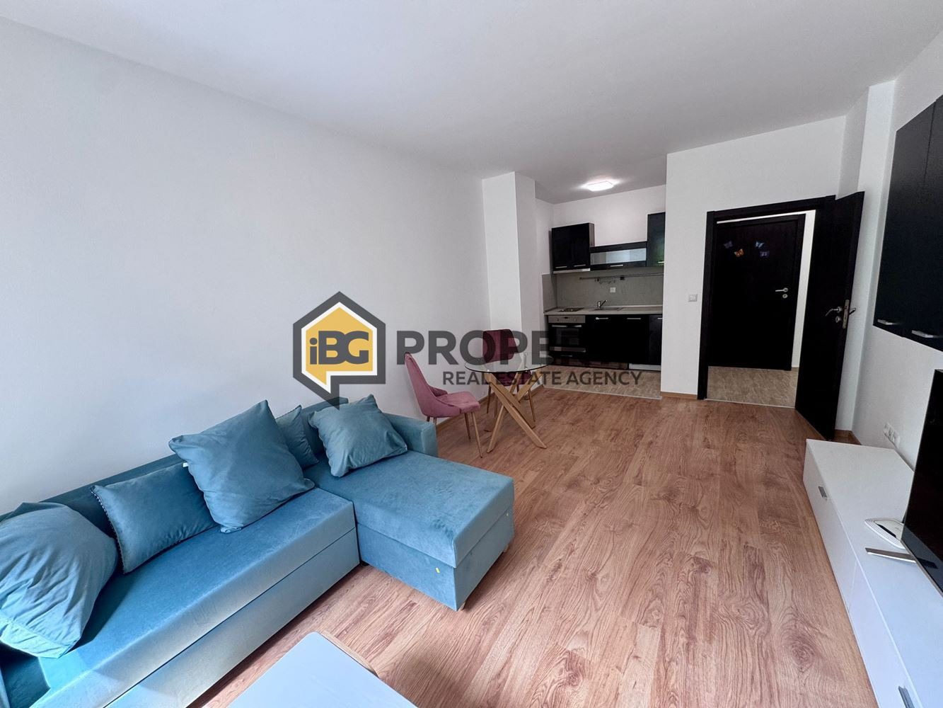 Продава 2-СТАЕН, гр. Бяла, област Варна, снимка 4 - Апартаменти - 53800950