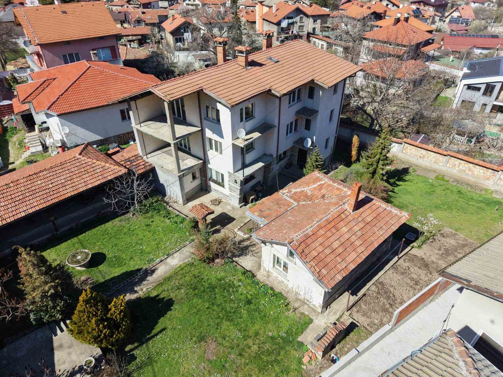 Продава КЪЩА, гр. София, с. Лозен, снимка 2 - Къщи - 54121011