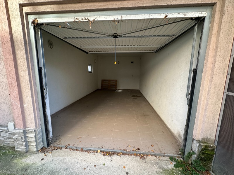 Продава ГАРАЖ, ПАРКОМЯСТО, гр. Варна, Виница