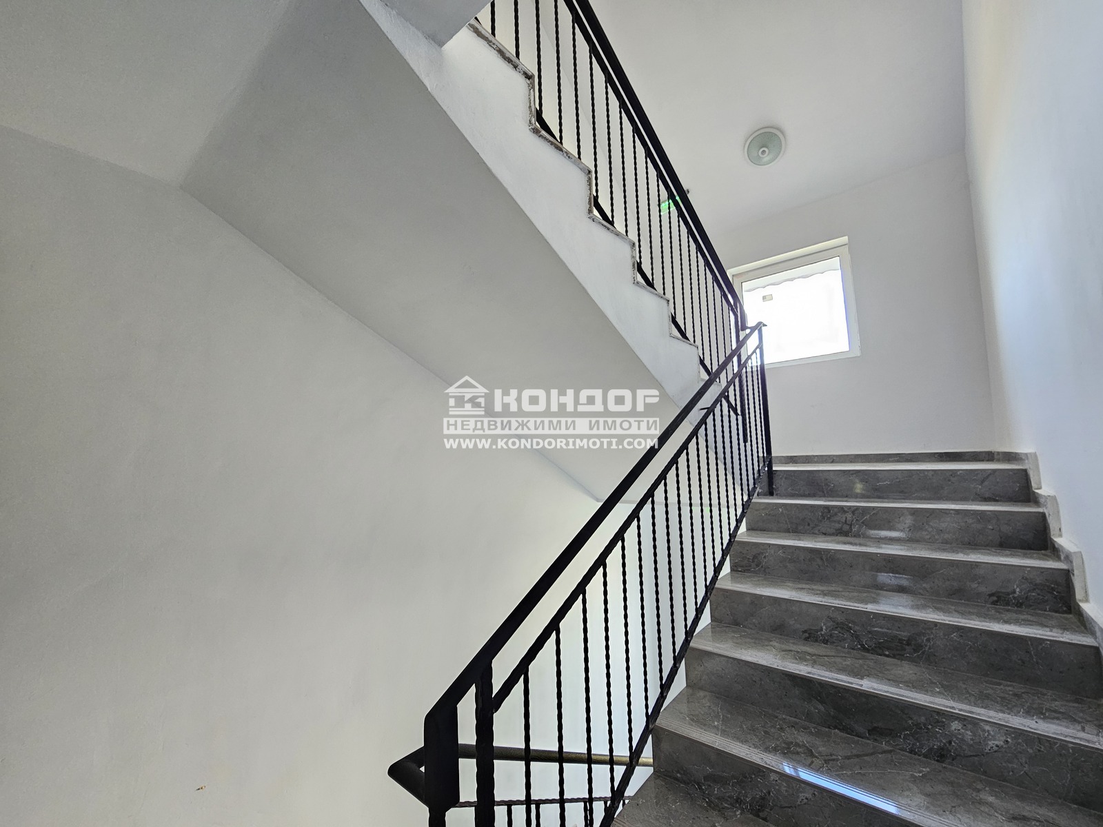 Продава 1-СТАЕН, гр. Пловдив, Кючук Париж, снимка 4 - Апартаменти - 53681129