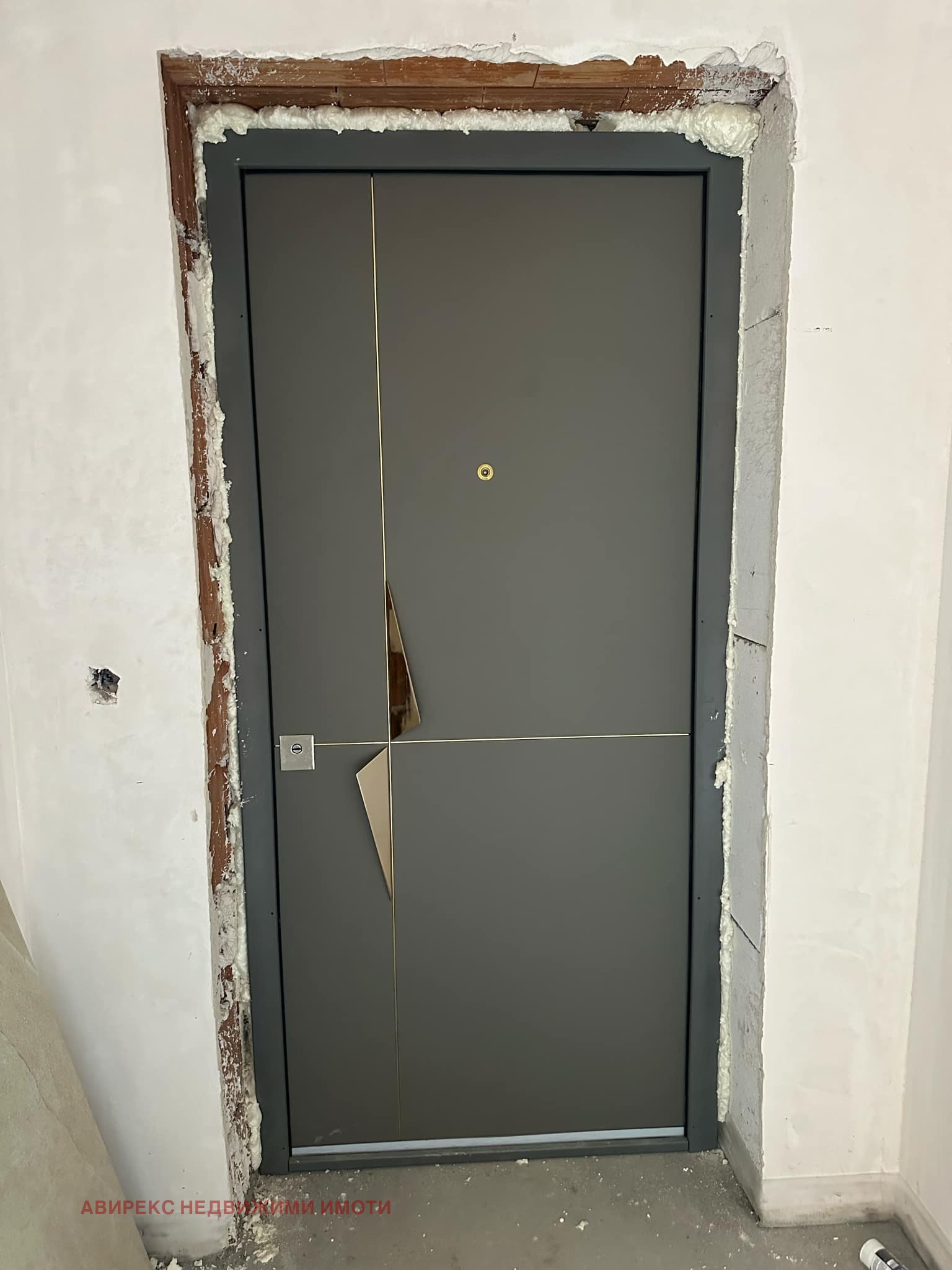 Продава 2-СТАЕН, гр. Пловдив, Остромила, снимка 2 - Апартаменти - 53313377