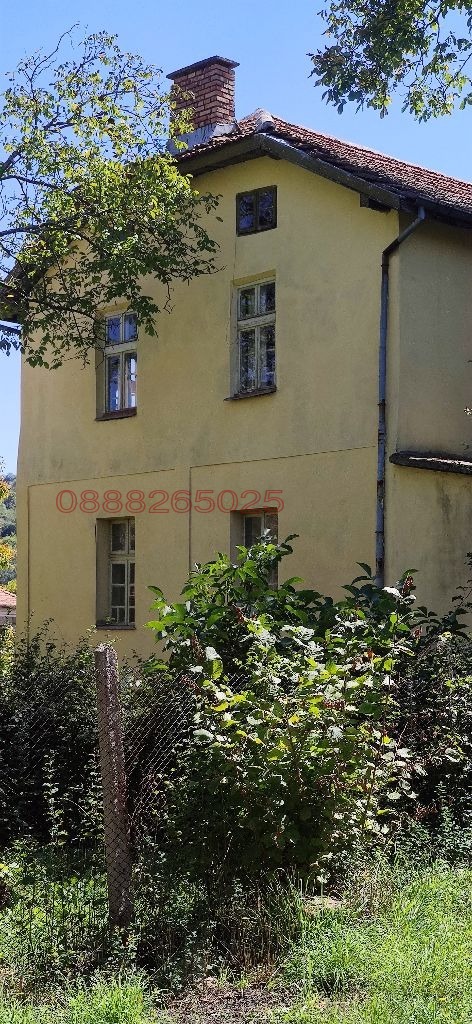 Продава КЪЩА, с. Миланово, област София област