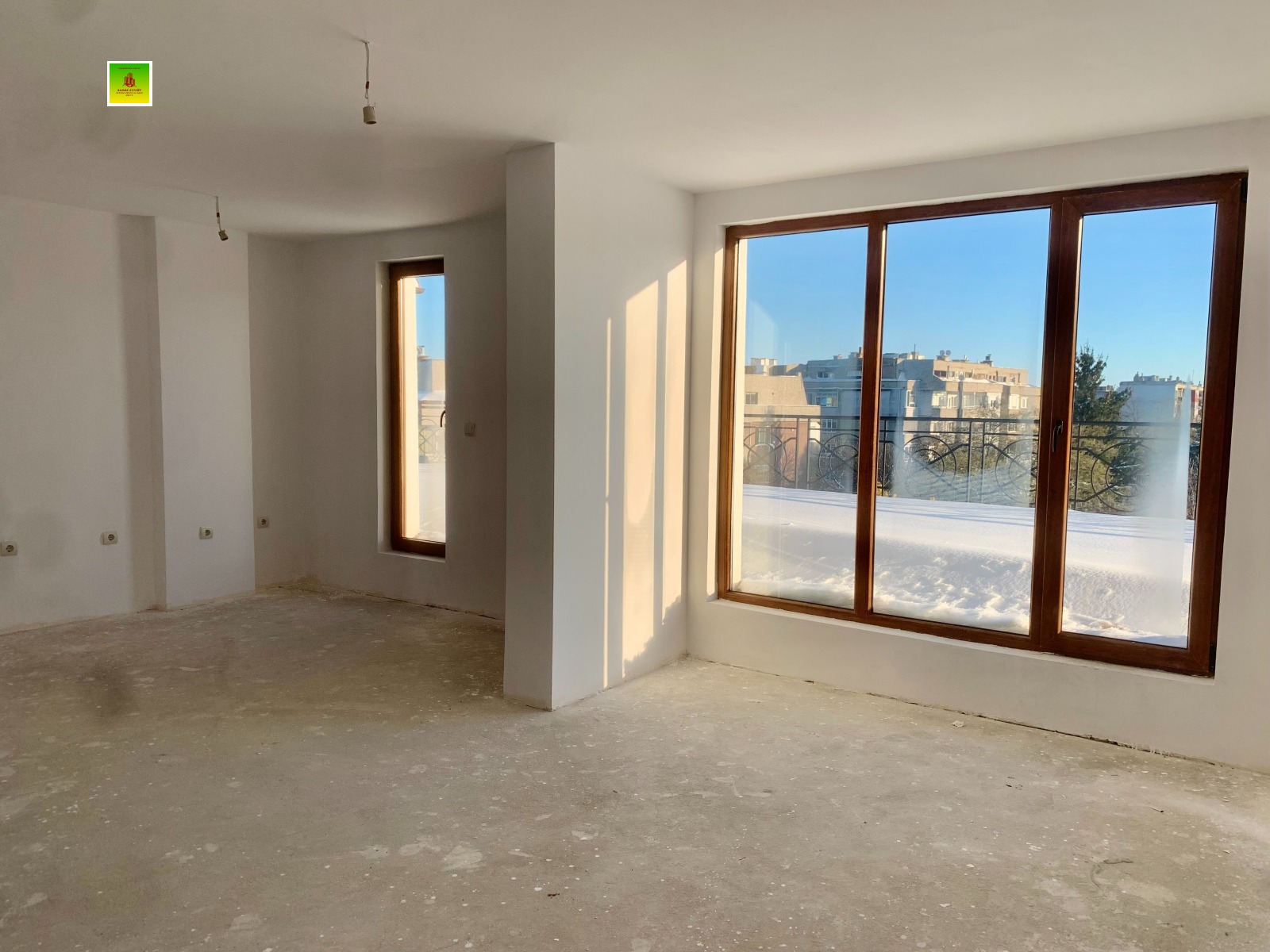 Продава 3-СТАЕН, гр. Добрич, Център, снимка 2 - Апартаменти - 43196095