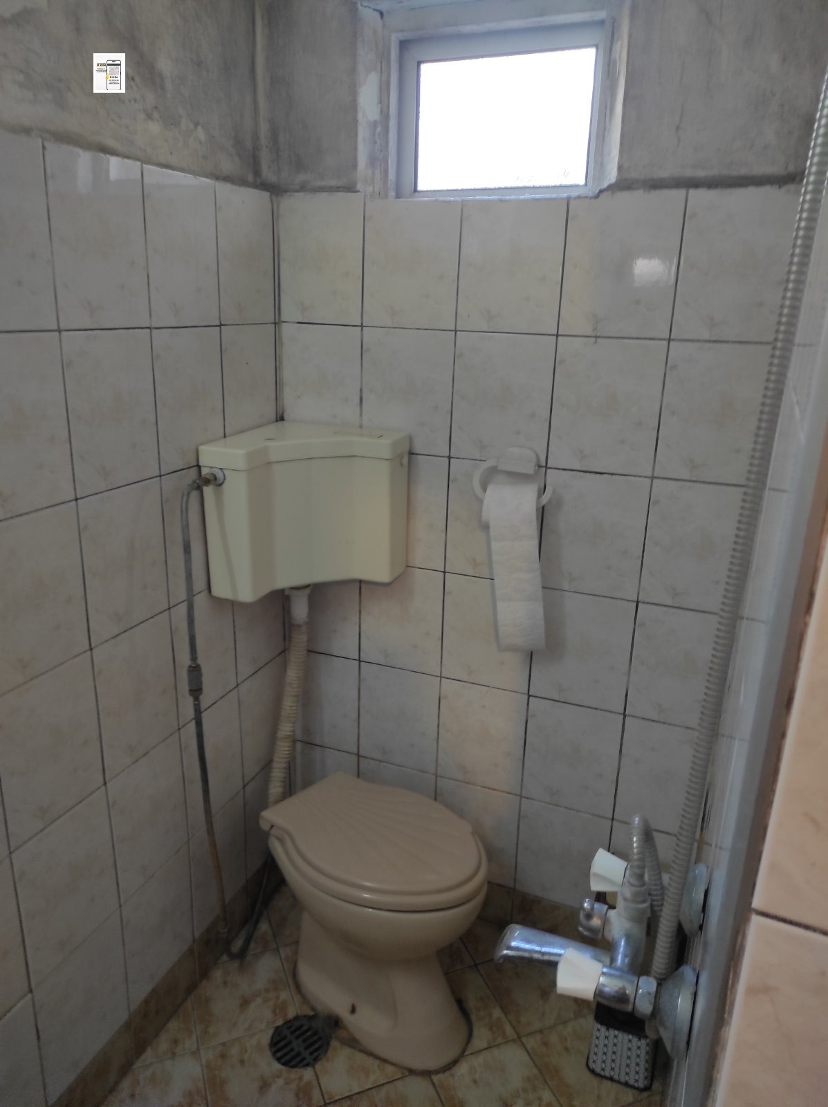 Продава КЪЩА, гр. Генерал Тошево, област Добрич, снимка 11 - Къщи - 54096986